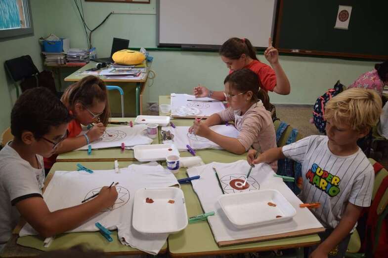 Una exposición y una representación de bailes podrá el colofón (Foto TA)